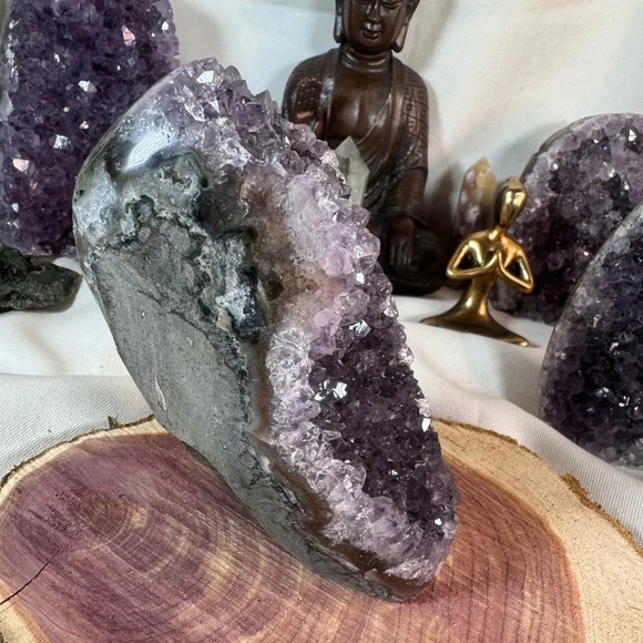 Druzy Rainbow Amethyst from Brazil - Picture 5 of 6